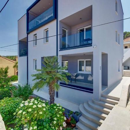 Apartments Hemetek Veli Lošinj Eksteriør bilde