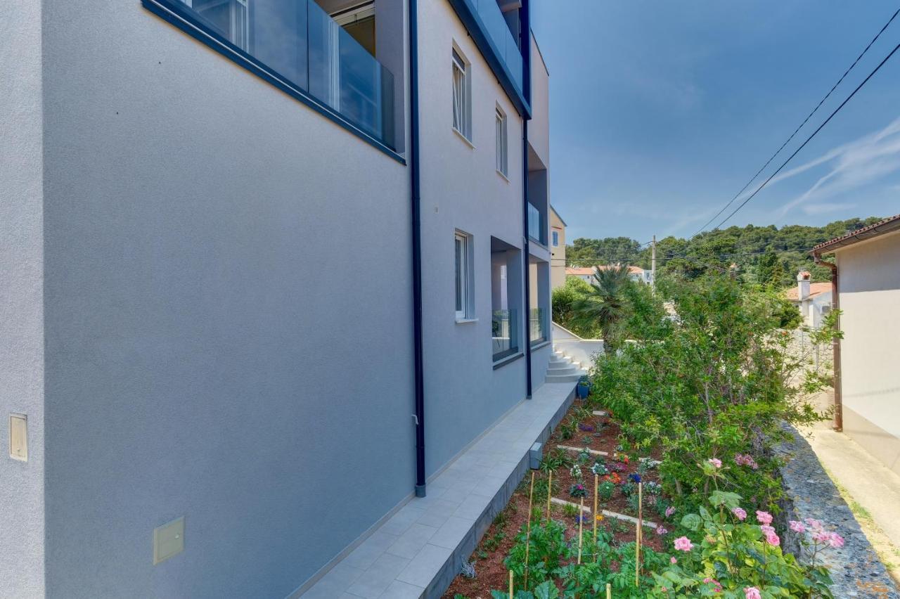 Apartments Hemetek Veli Lošinj Eksteriør bilde