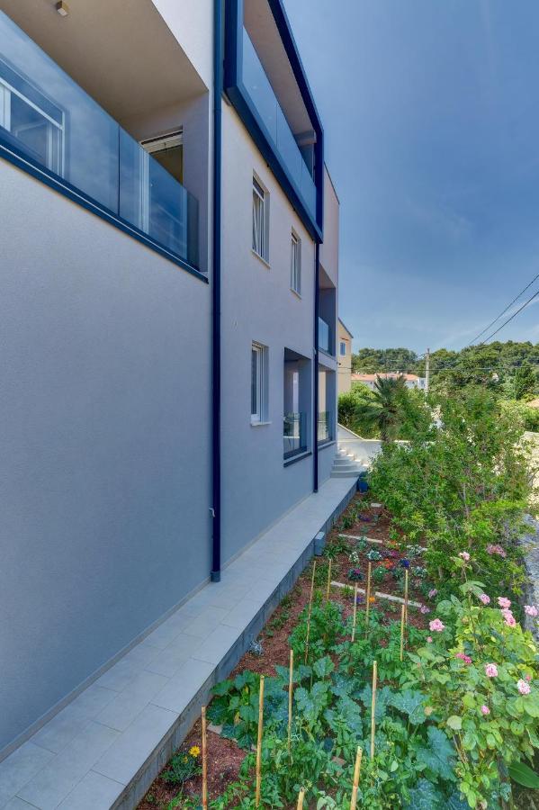 Apartments Hemetek Veli Lošinj Eksteriør bilde