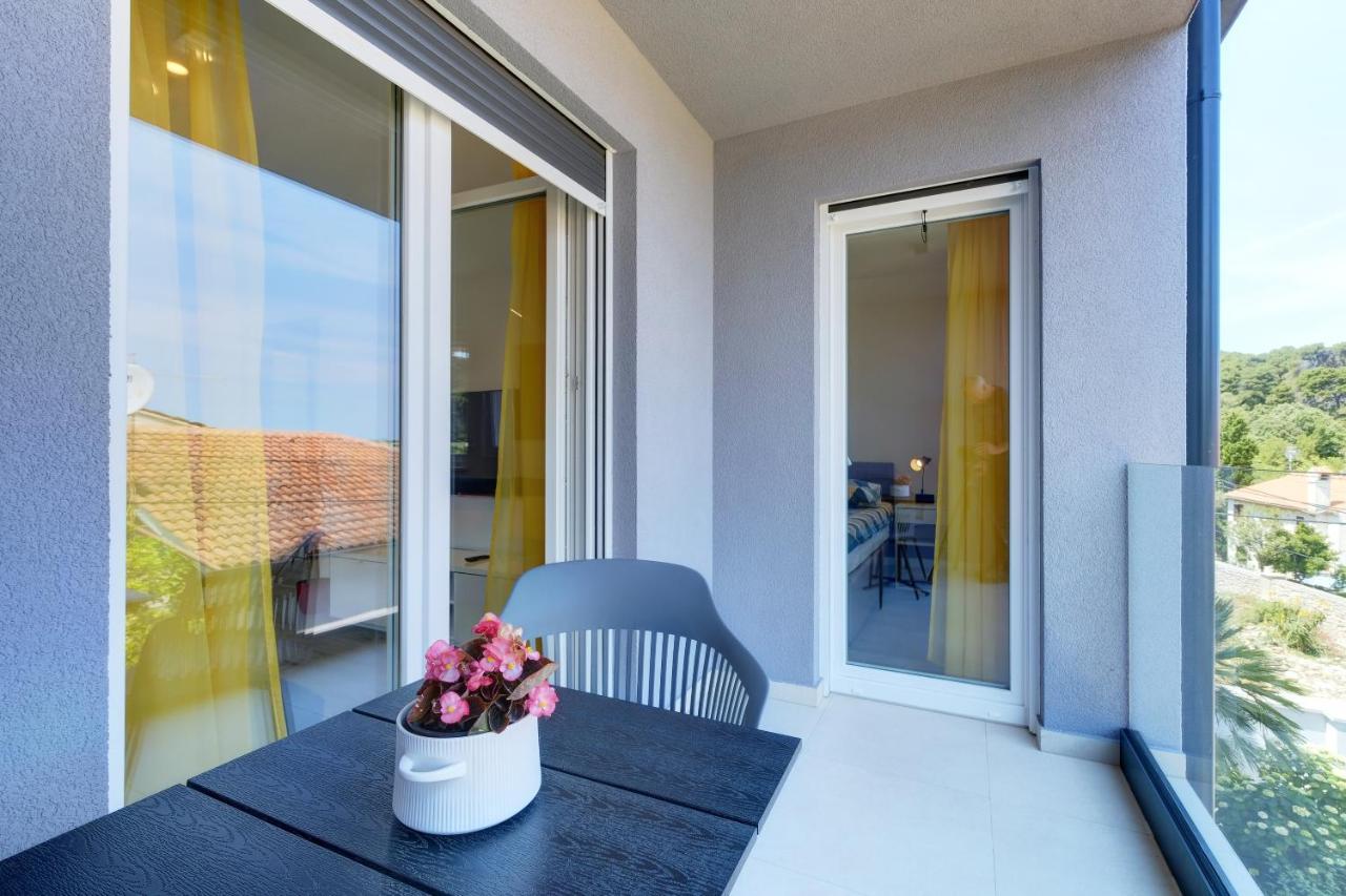 Apartments Hemetek Veli Lošinj Eksteriør bilde