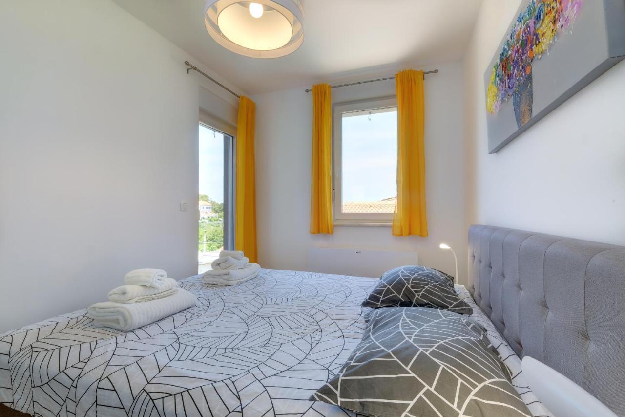 Apartments Hemetek Veli Lošinj Eksteriør bilde