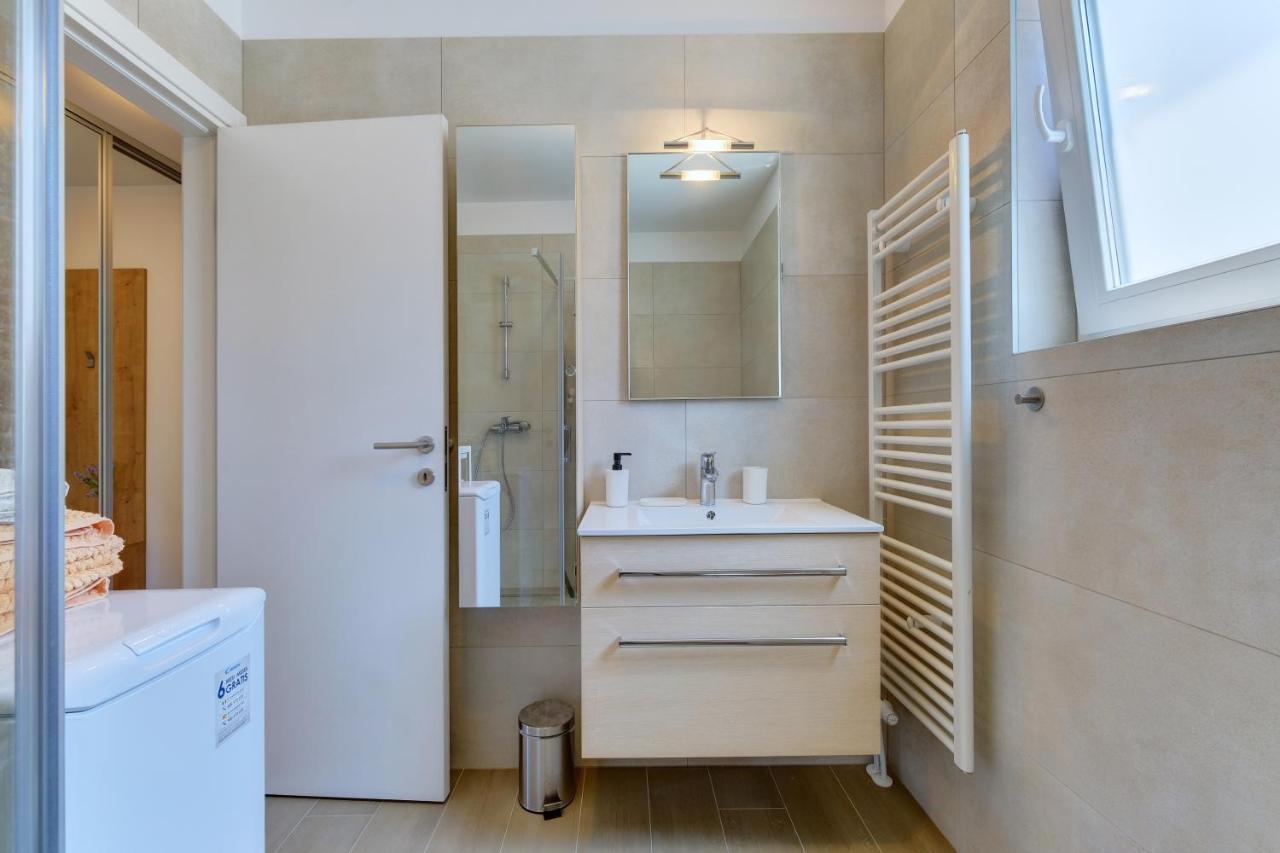 Apartments Hemetek Veli Lošinj Eksteriør bilde