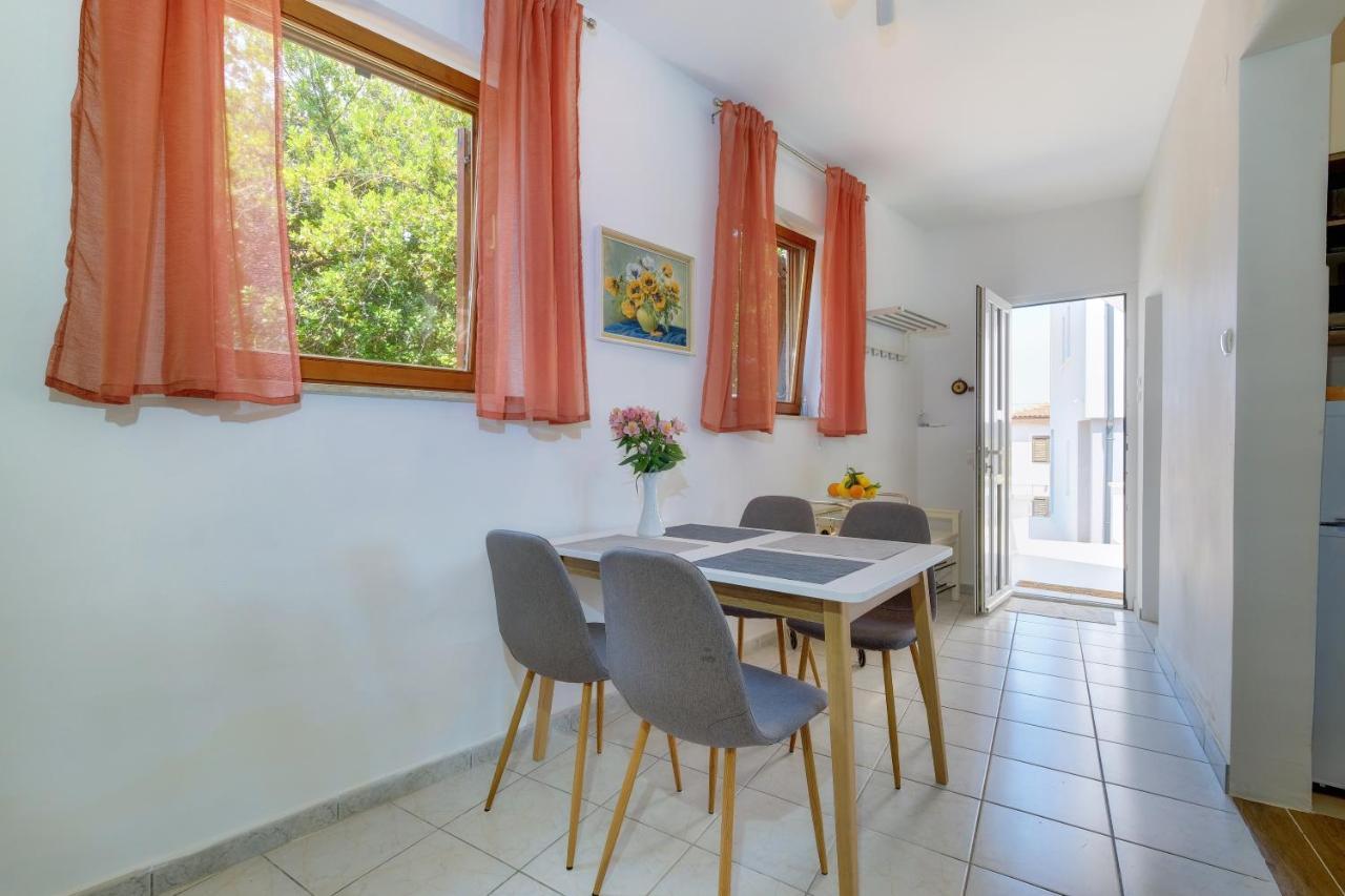 Apartments Hemetek Veli Lošinj Eksteriør bilde