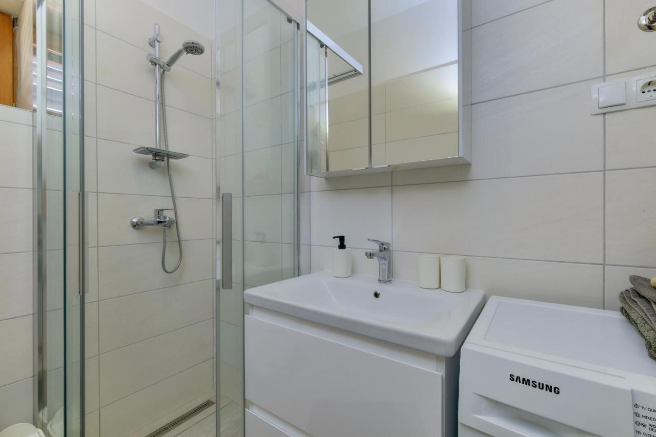 Apartments Hemetek Veli Lošinj Eksteriør bilde