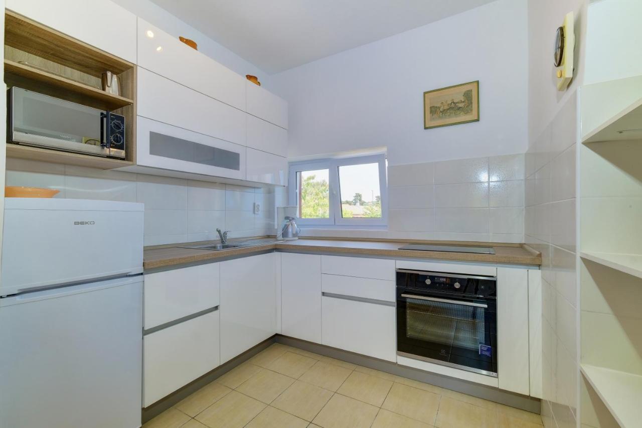 Apartments Hemetek Veli Lošinj Eksteriør bilde