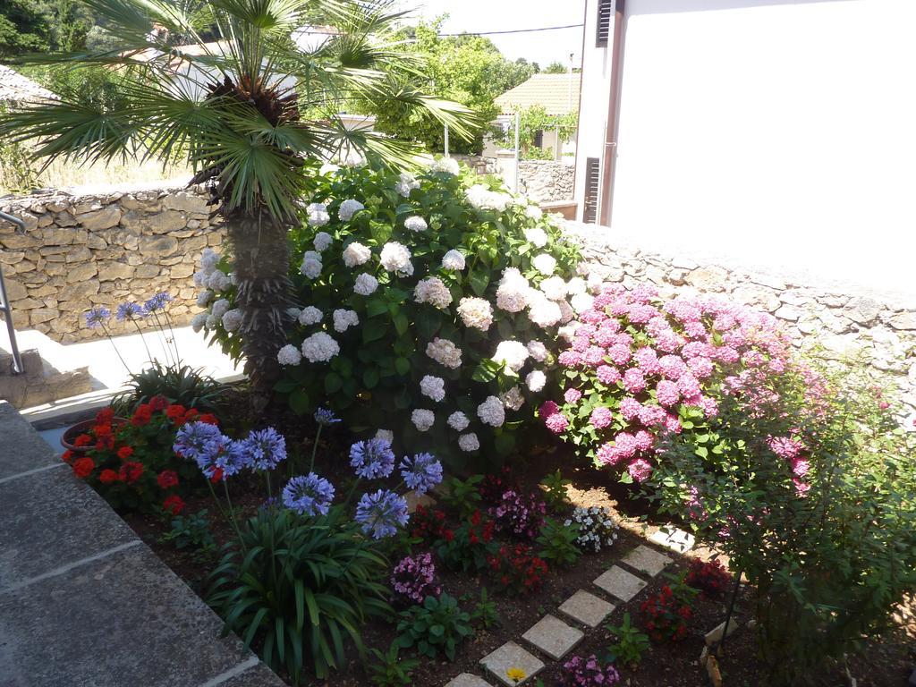 Apartments Hemetek Veli Lošinj Eksteriør bilde